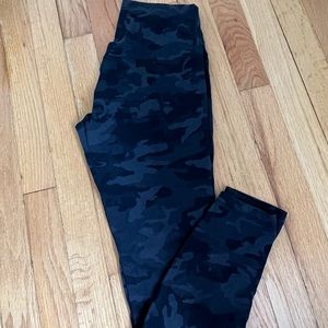 GUC Lululemon Align 25” incognito camo multi grey